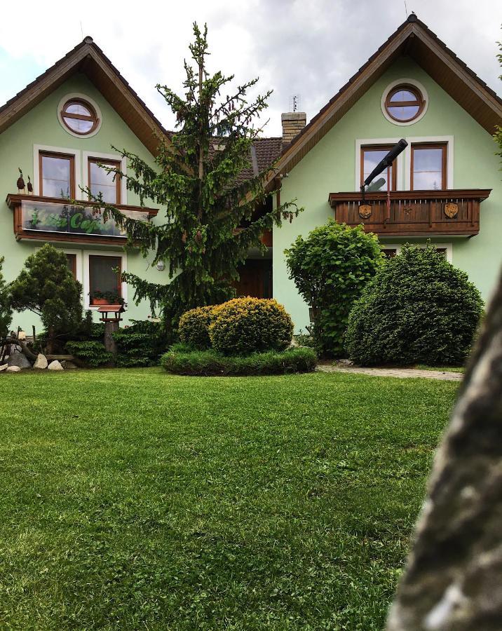 卡普里别墅酒店 Vysoké Tatry 外观 照片