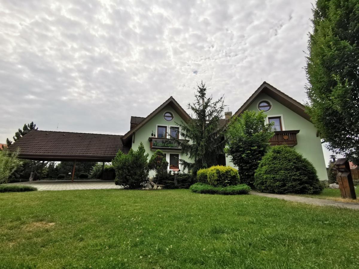 卡普里别墅酒店 Vysoké Tatry 外观 照片